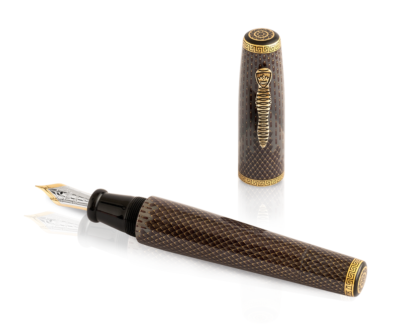 Cobra Snake Pen